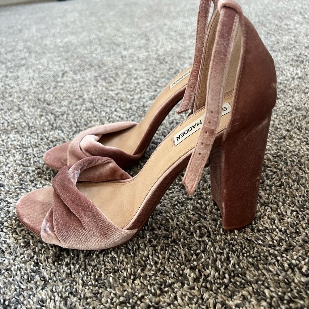 Velvet Pink Steve Madden Heels - Picture 3 of 5
